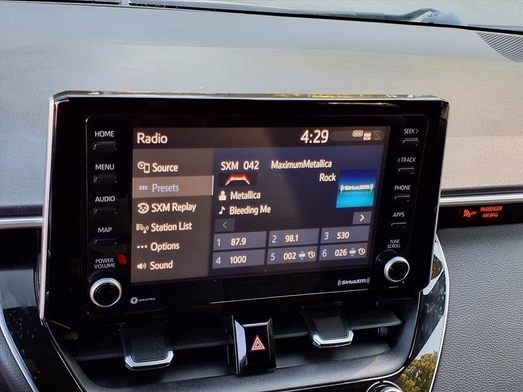 2022 Toyota Corolla SE Nightshade Edition photo 4