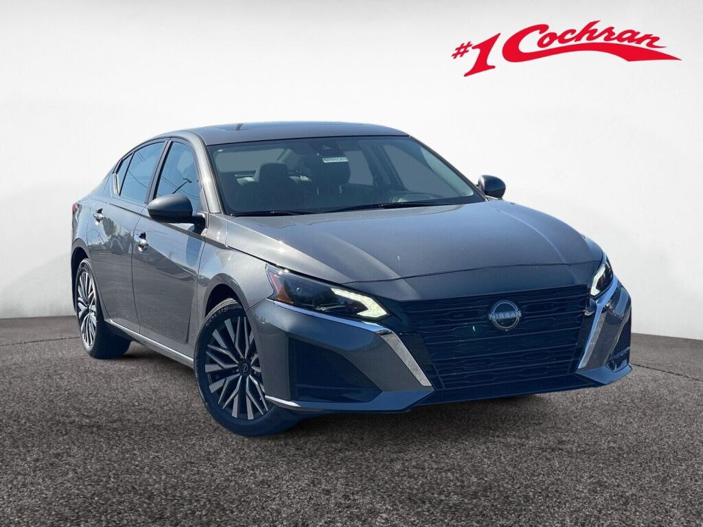 2025 Nissan Altima SV's photo