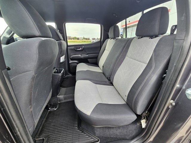 2021 Toyota Tacoma TRD Sport photo 15