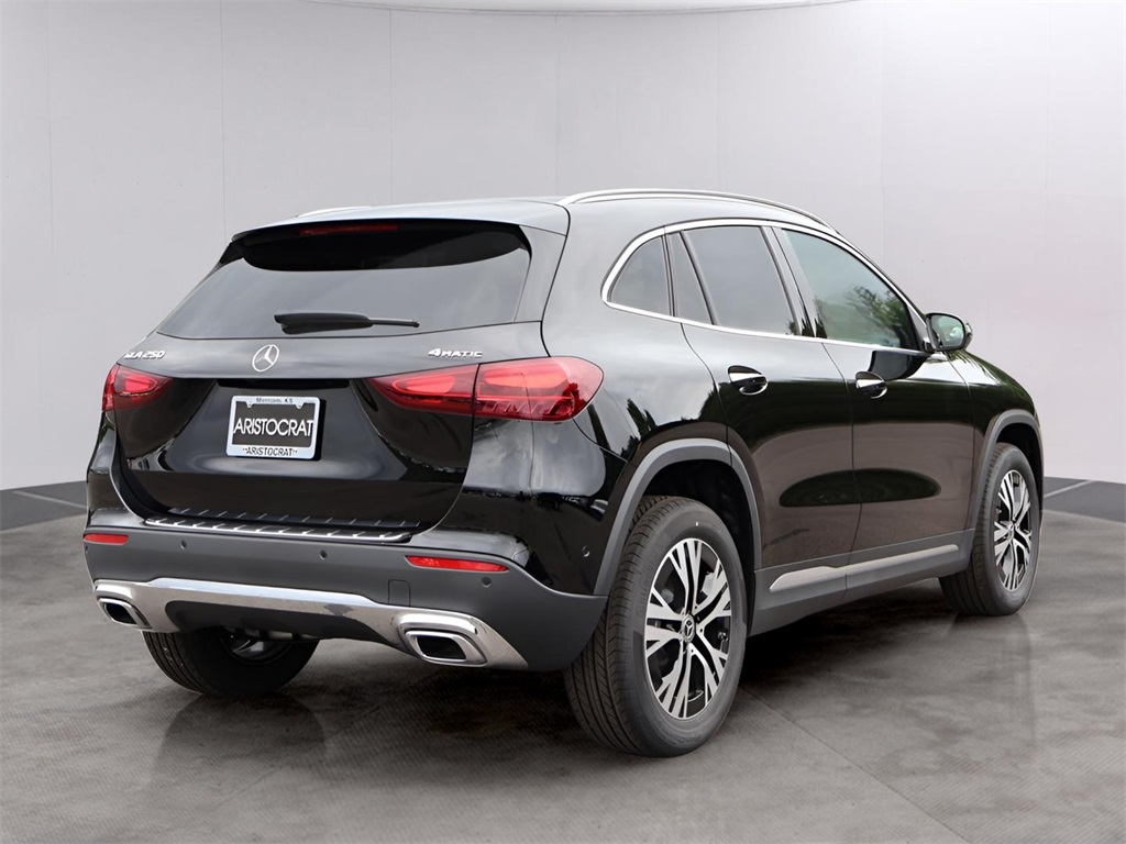 2025 Mercedes Benz GLA 250 4MATIC photo 4