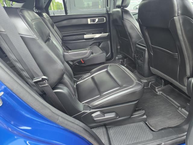 2023 Ford Explorer XLT photo 12