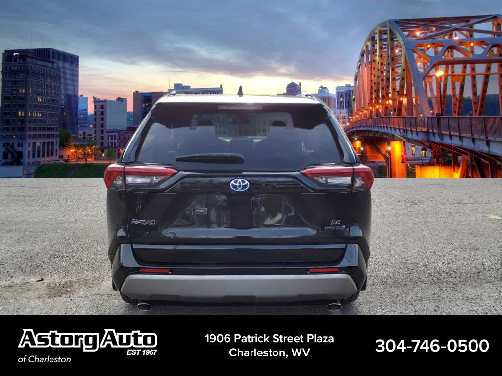 2023 Toyota RAV4 Hybrid SE photo 4
