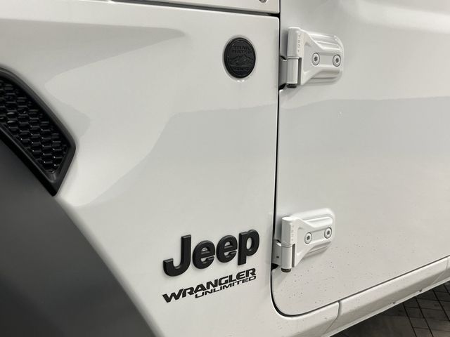 2020 Jeep Wrangler Unlimited Sport Altitude photo 32