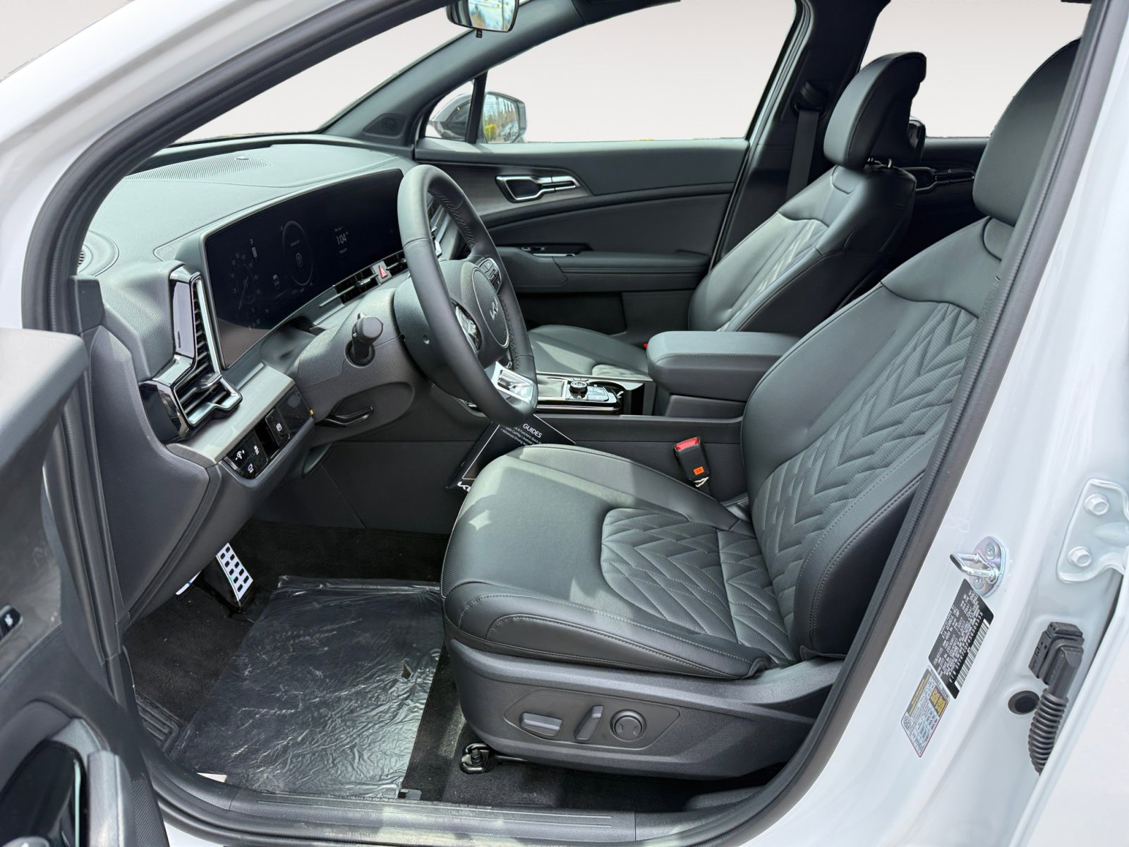 2025 Kia Sportage X-Pro Prestige photo 9