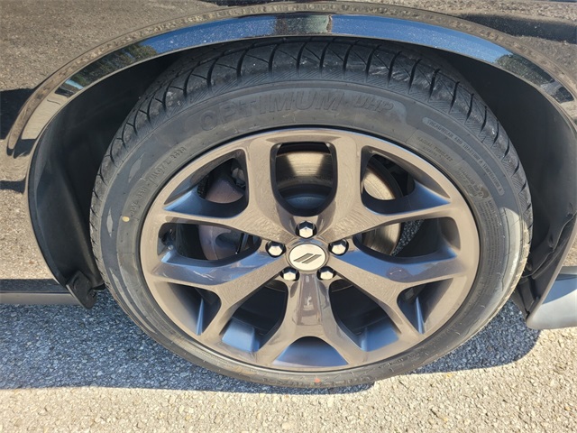 2019 Dodge Challenger GT photo 4