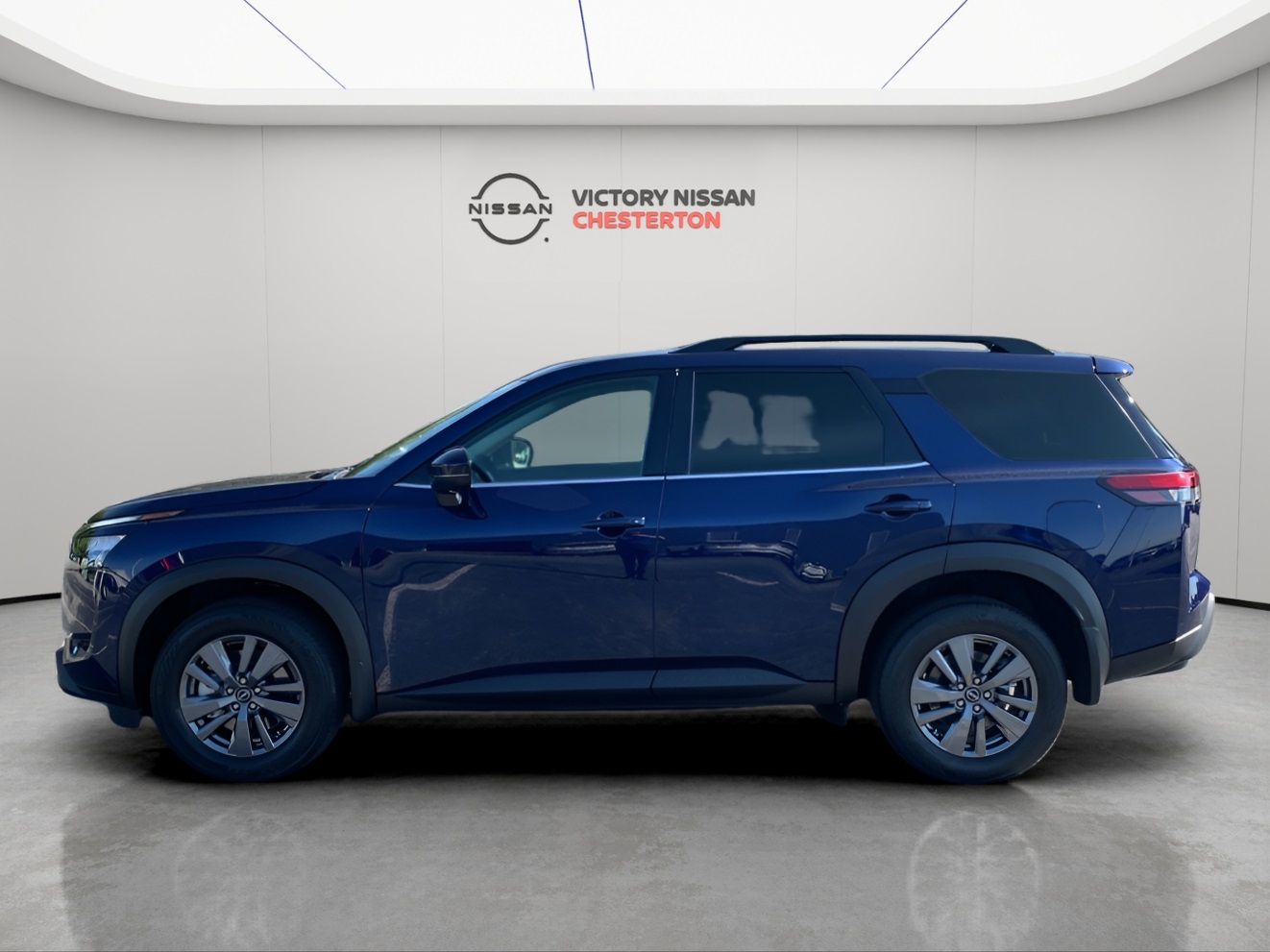 2025 Nissan Pathfinder SV photo 2