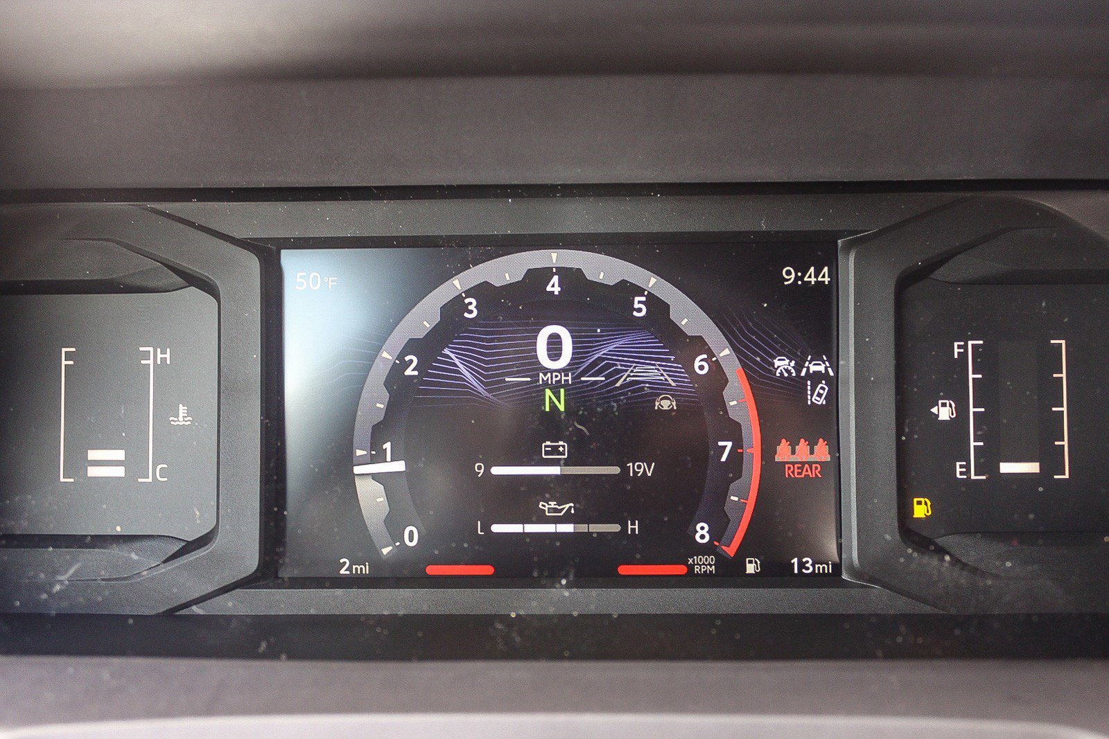 2025 Toyota Tacoma SR5 photo 21