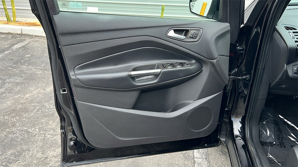 2019 Ford Escape Titanium photo 13