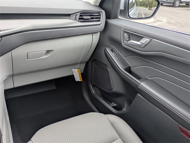 2026 Ford Escape Plug-In Hybrid photo 16