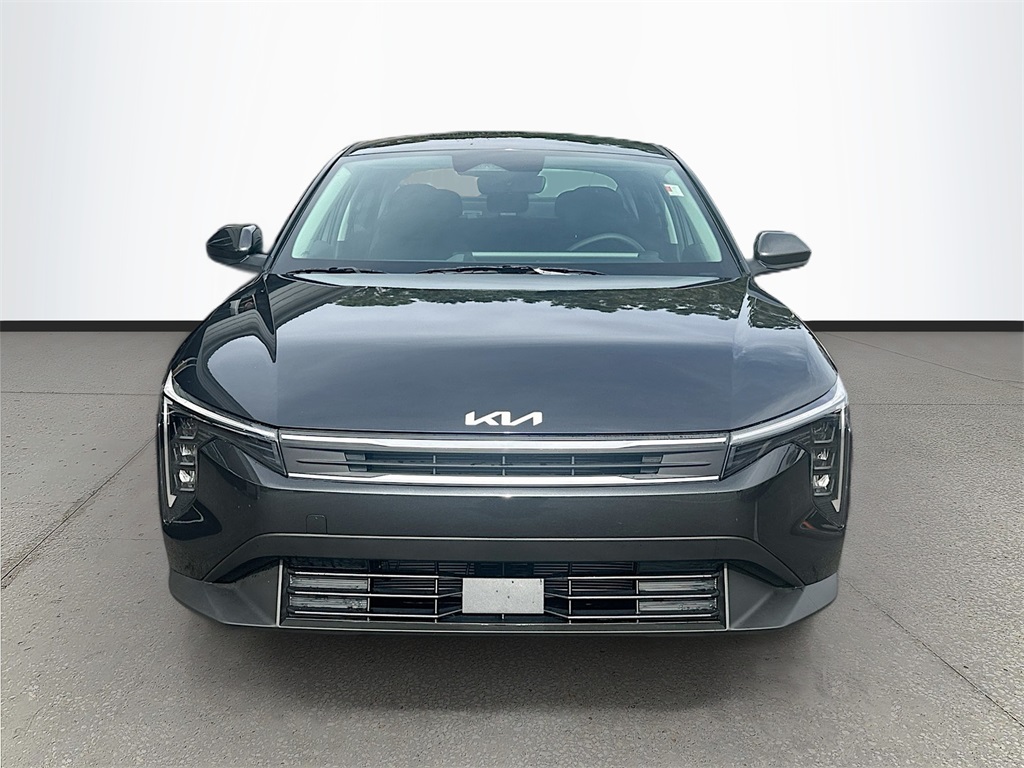 2025 Kia K4 LXS photo 2