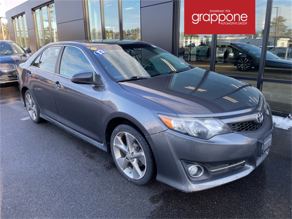 2013 Toyota Camry's photo