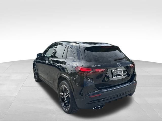 2025 Mercedes Benz GLA 250 4MATIC photo 2