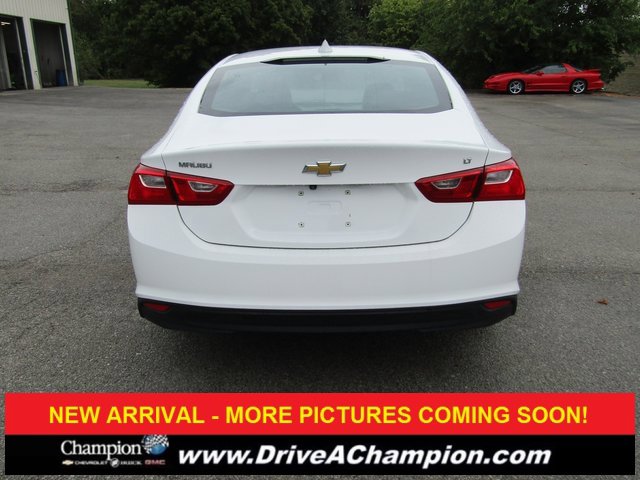 2023 Chevrolet Malibu 1LT photo 5