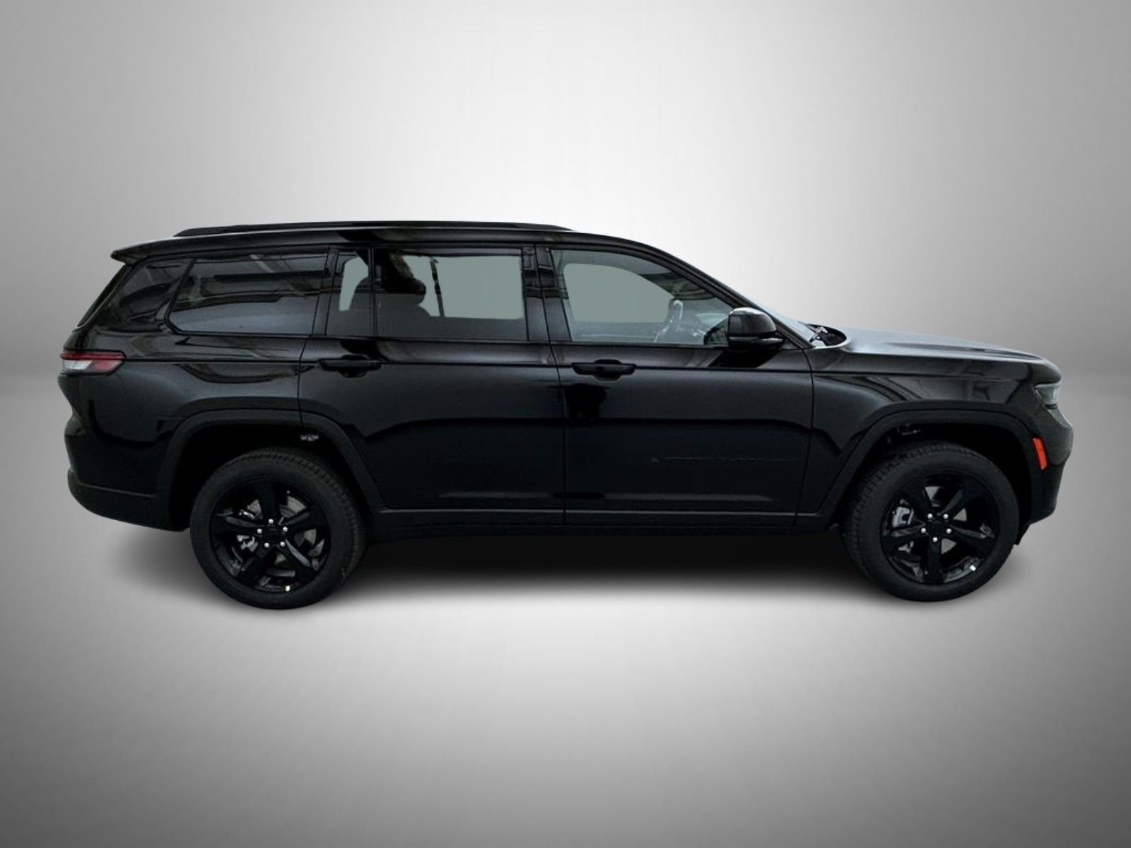 2025 Jeep Grand Cherokee Limited photo 2