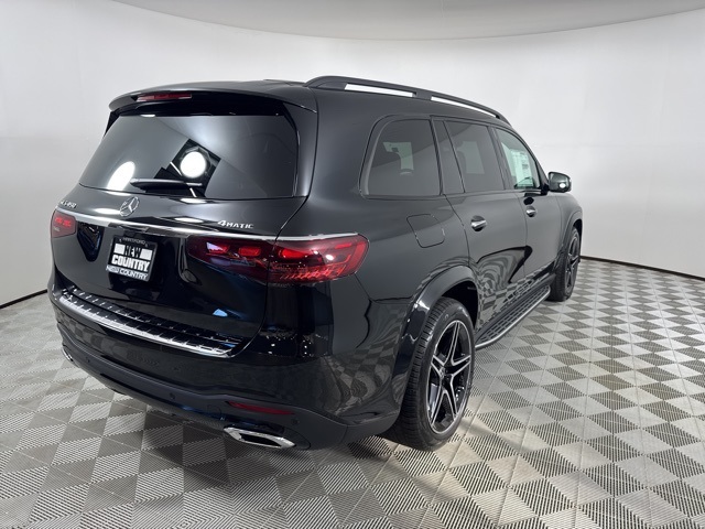 2026 Mercedes Benz GLS 450 4MATIC photo 7