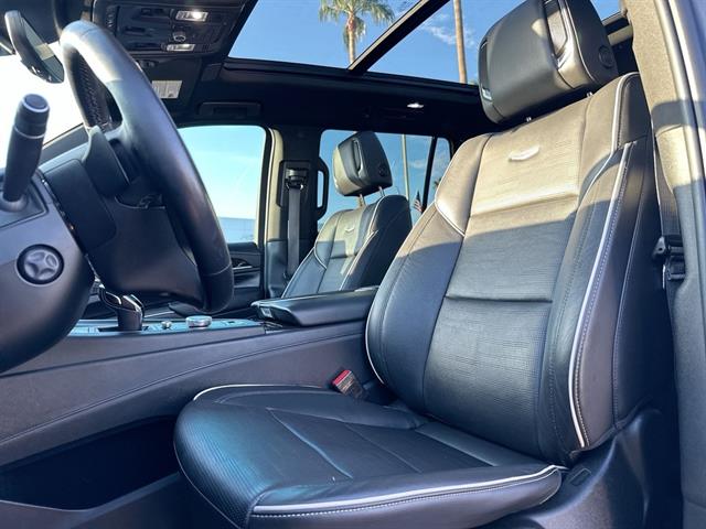2022 Cadillac Escalade Sport photo 16