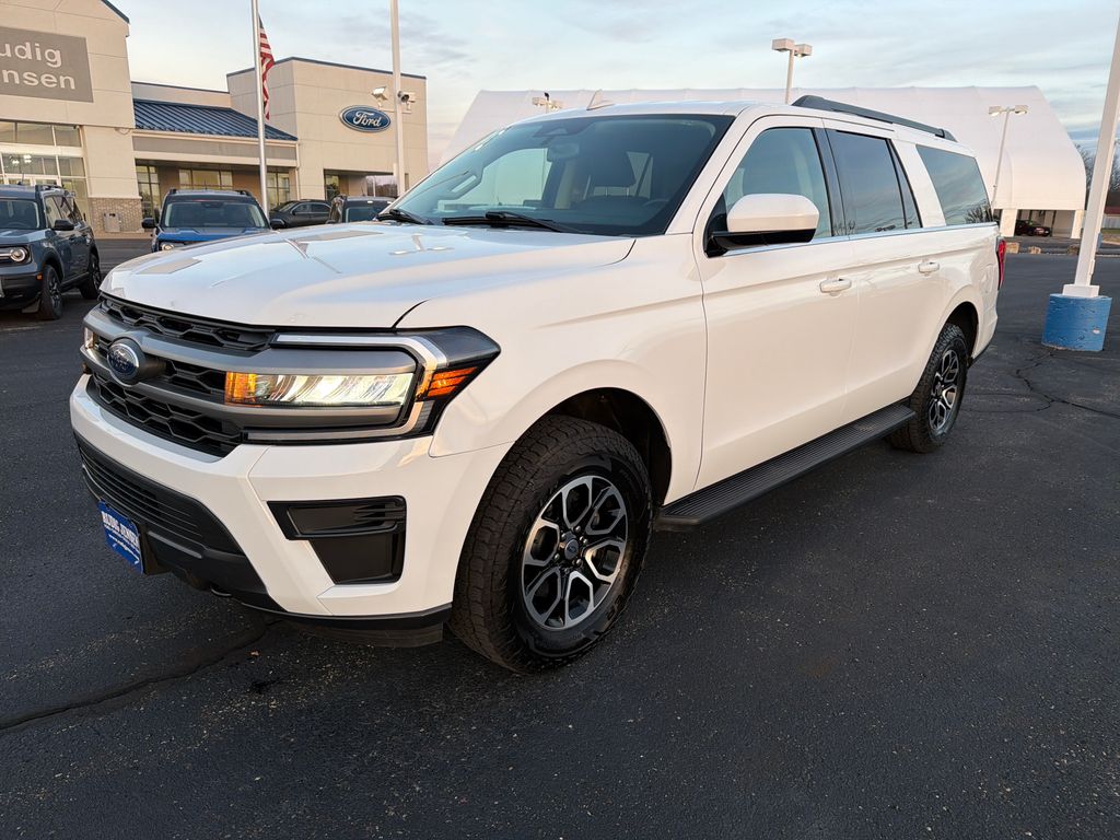 2024 Ford Expedition XLT's photo