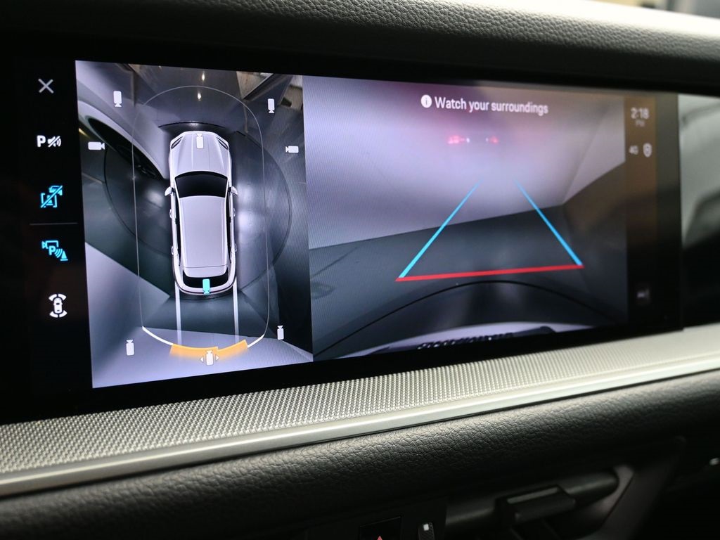 2024 Porsche Cayenne Base photo 22