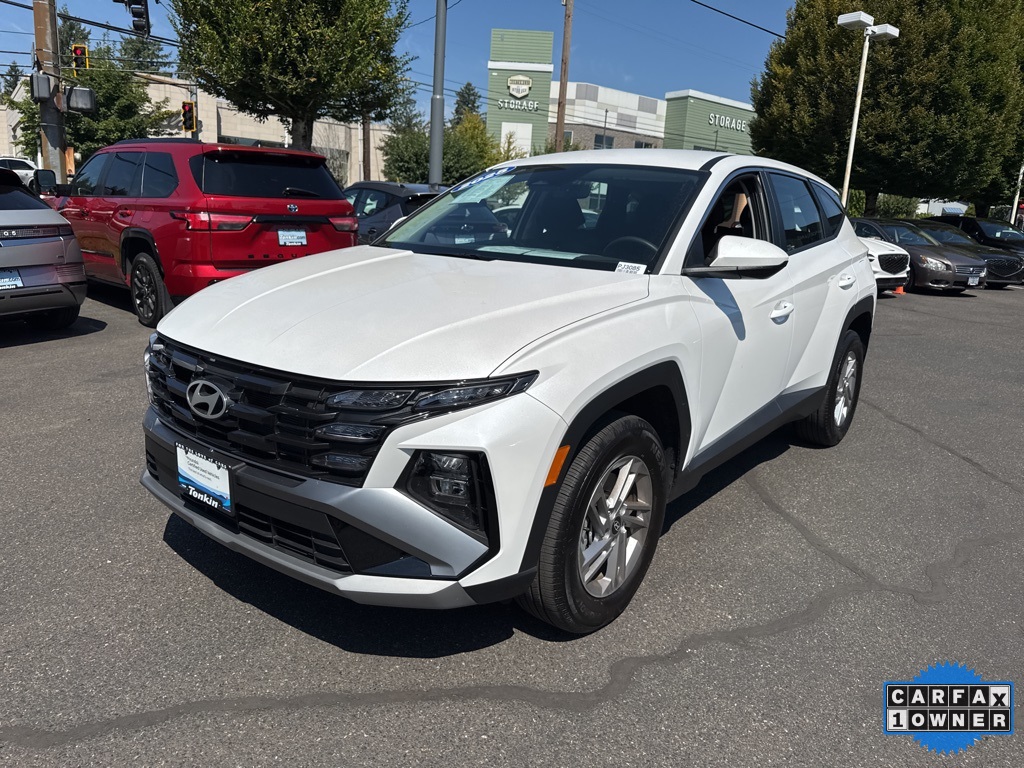 2025 Hyundai Tucson SE photo 3