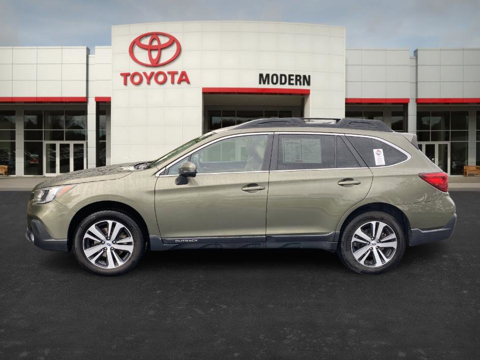 2019 Subaru Outback Limited photo 2