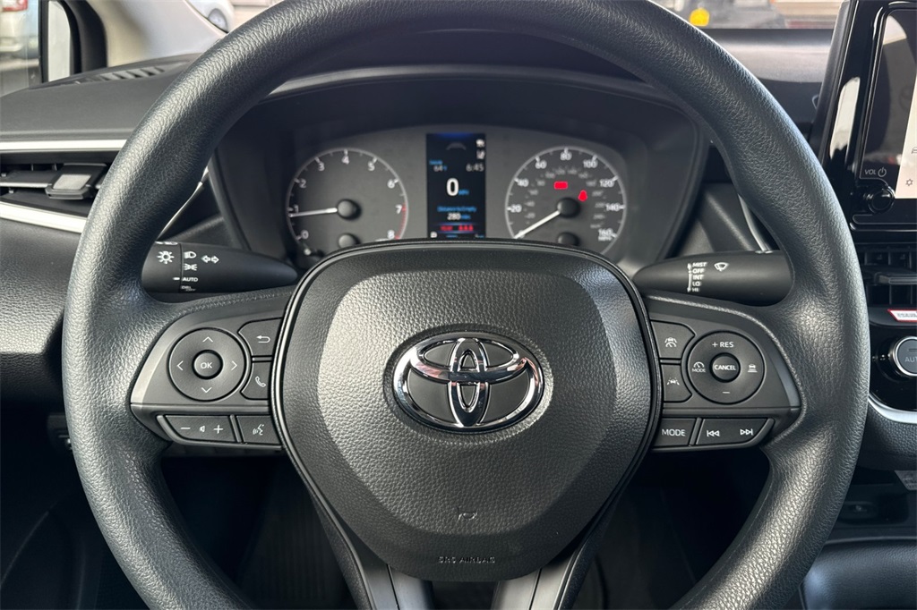 2025 Toyota Corolla LE photo 23