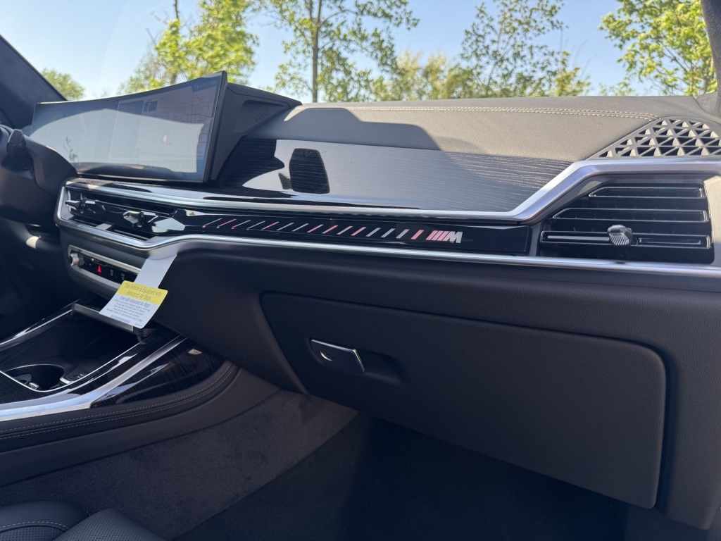 2026 Bmw X7 M60i photo 26