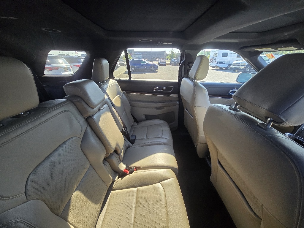 2019 Ford Explorer Limited photo 10