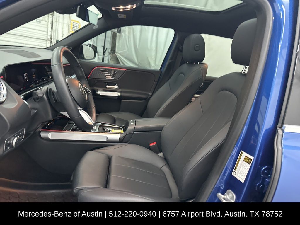 2024 Mercedes Benz GLB 250 4MATIC photo 17