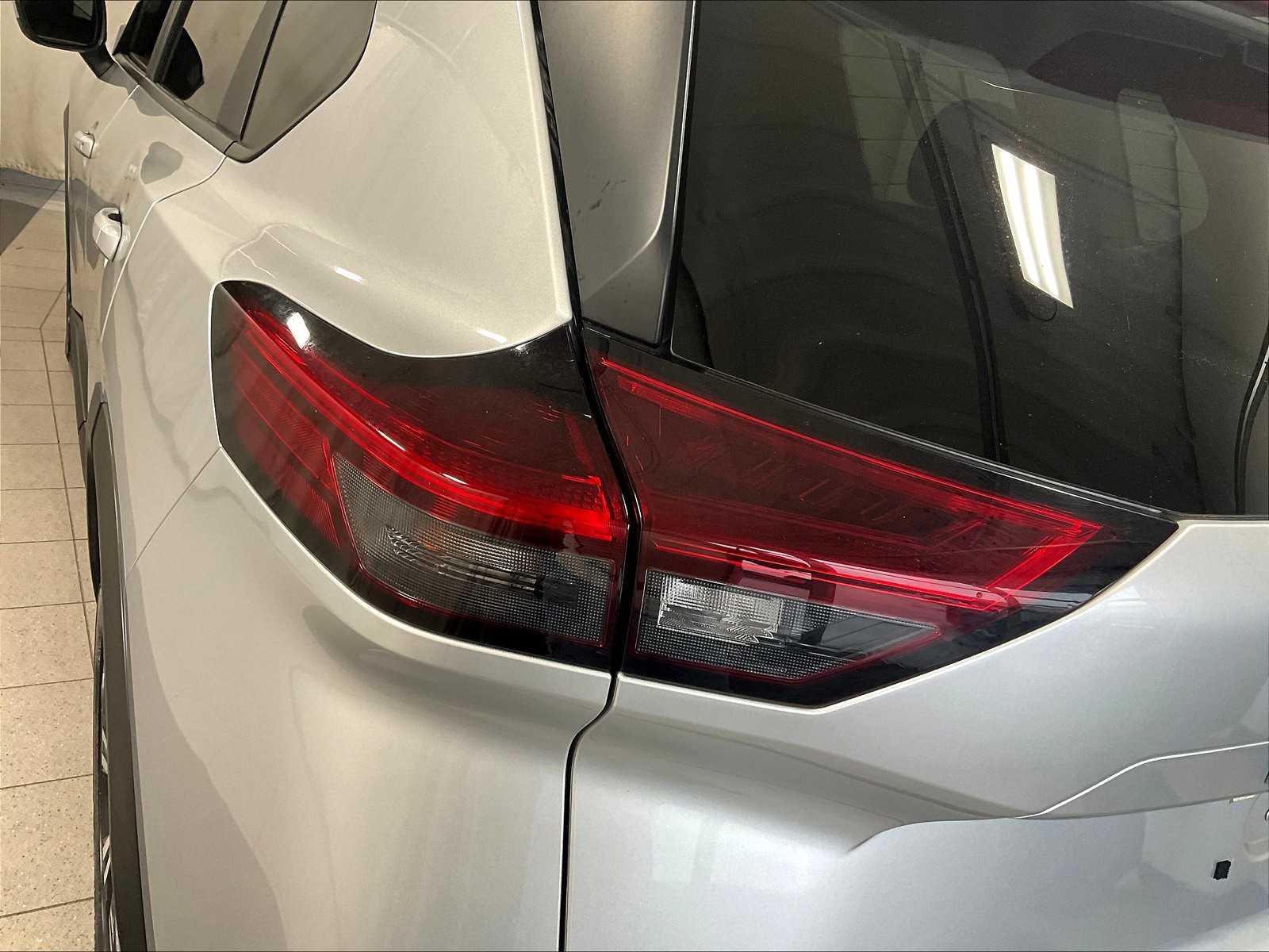 2023 Nissan Rogue SV photo 31