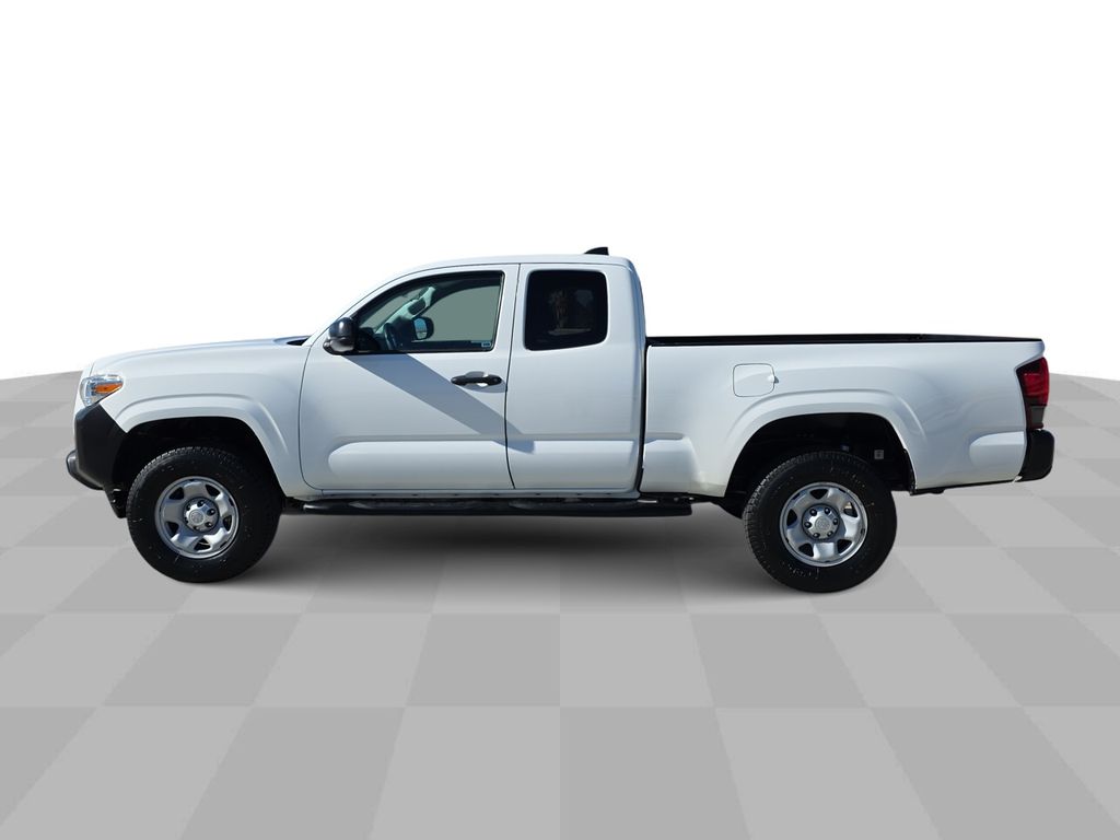 2020 Toyota Tacoma SR photo 5