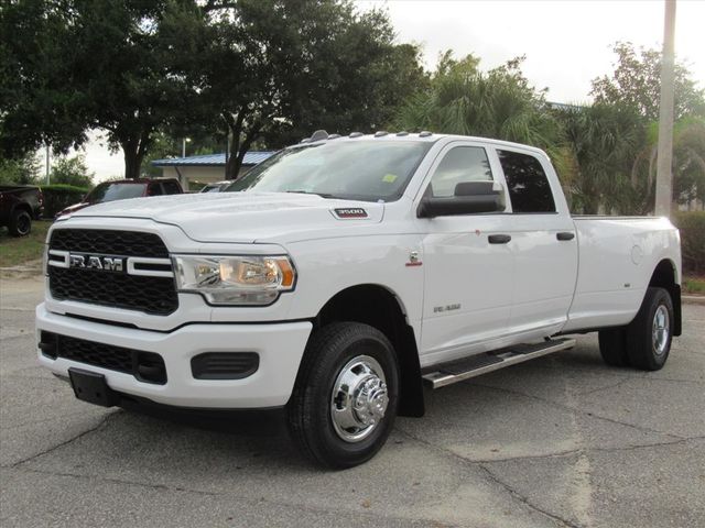 2020 Ram 3500 Tradesman photo 3