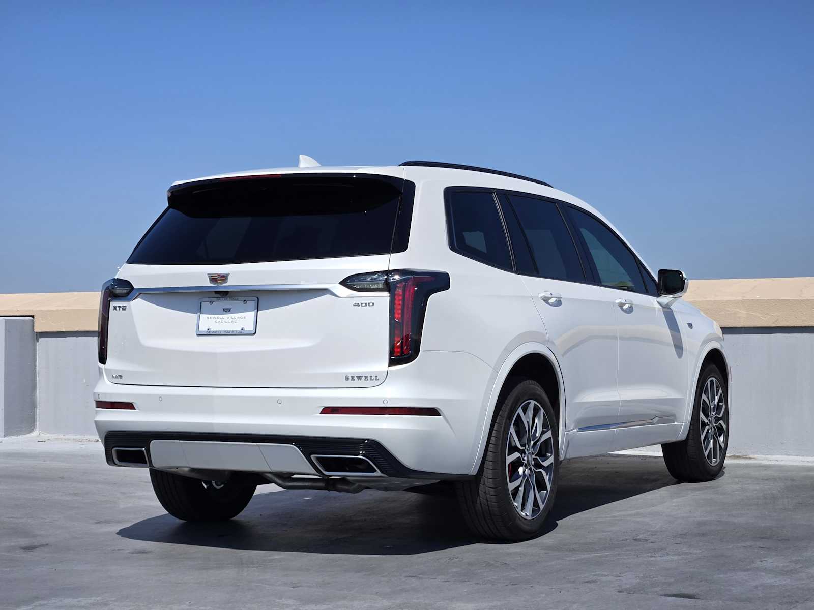2025 Cadillac XT6 Sport photo 4