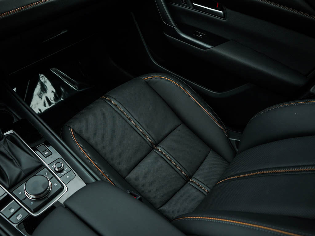 2025 Mazda CX-50 Premium photo 25
