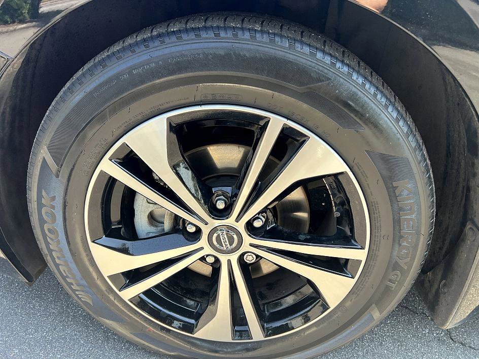 2023 Nissan Sentra SV photo 8