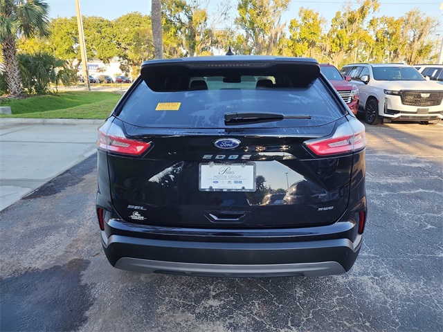 2023 Ford Edge SEL photo 3