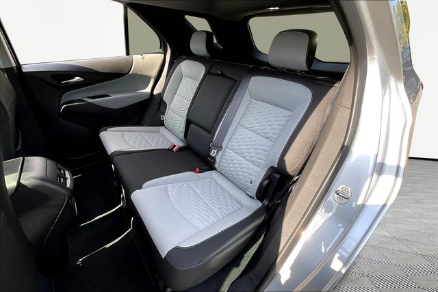 2020 Chevrolet Equinox LT photo 12