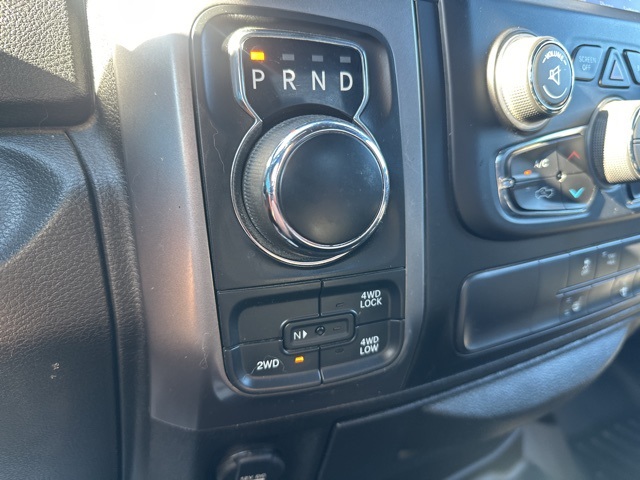 2021 Ram 1500 Classic Warlock photo 18
