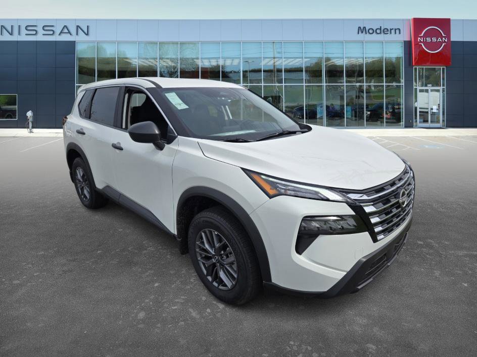2025 Nissan Rogue S photo 3