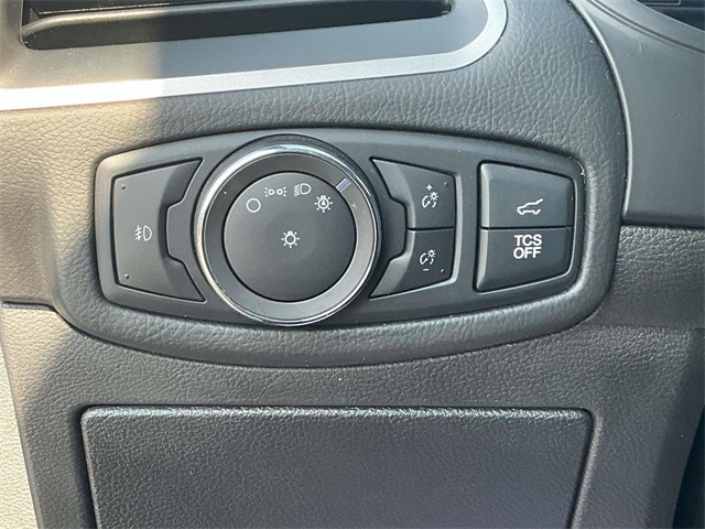 2022 Ford Edge ST photo 12