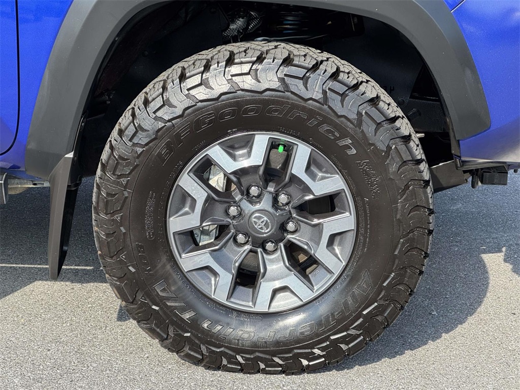 2023 Toyota Tacoma TRD Off-Road photo 11