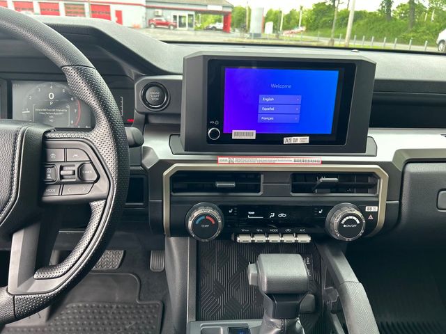 2025 Toyota Tacoma SR5 4x4 Double Cab photo 17