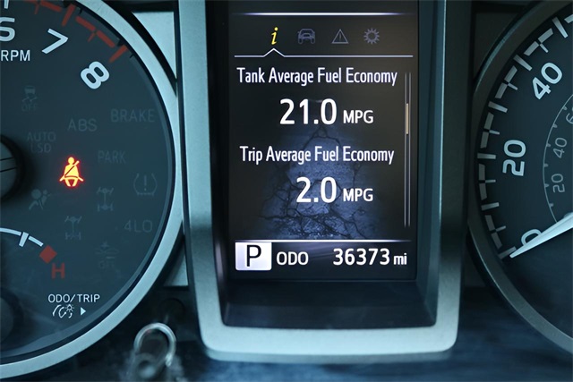 2023 Toyota Tacoma TRD Off-Road photo 21
