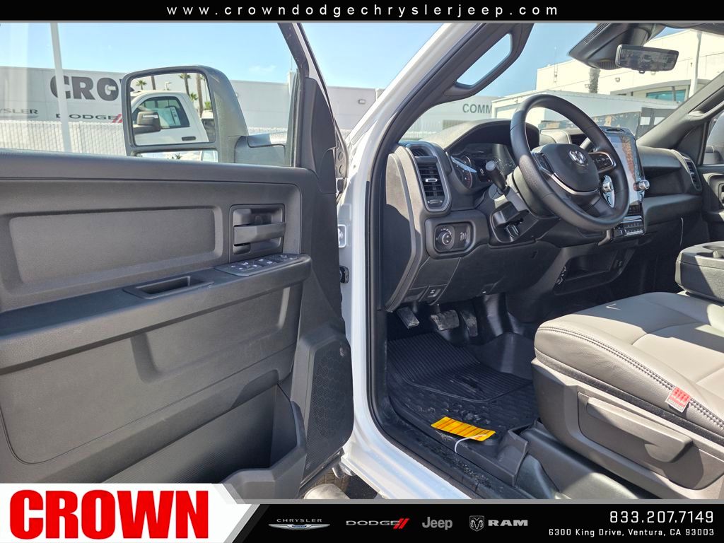 2026 Ram 3500 Tradesman photo 14