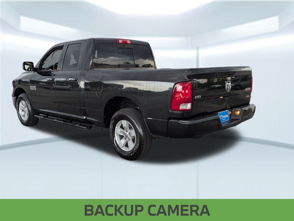2016 Ram 1500 SLT photo 3