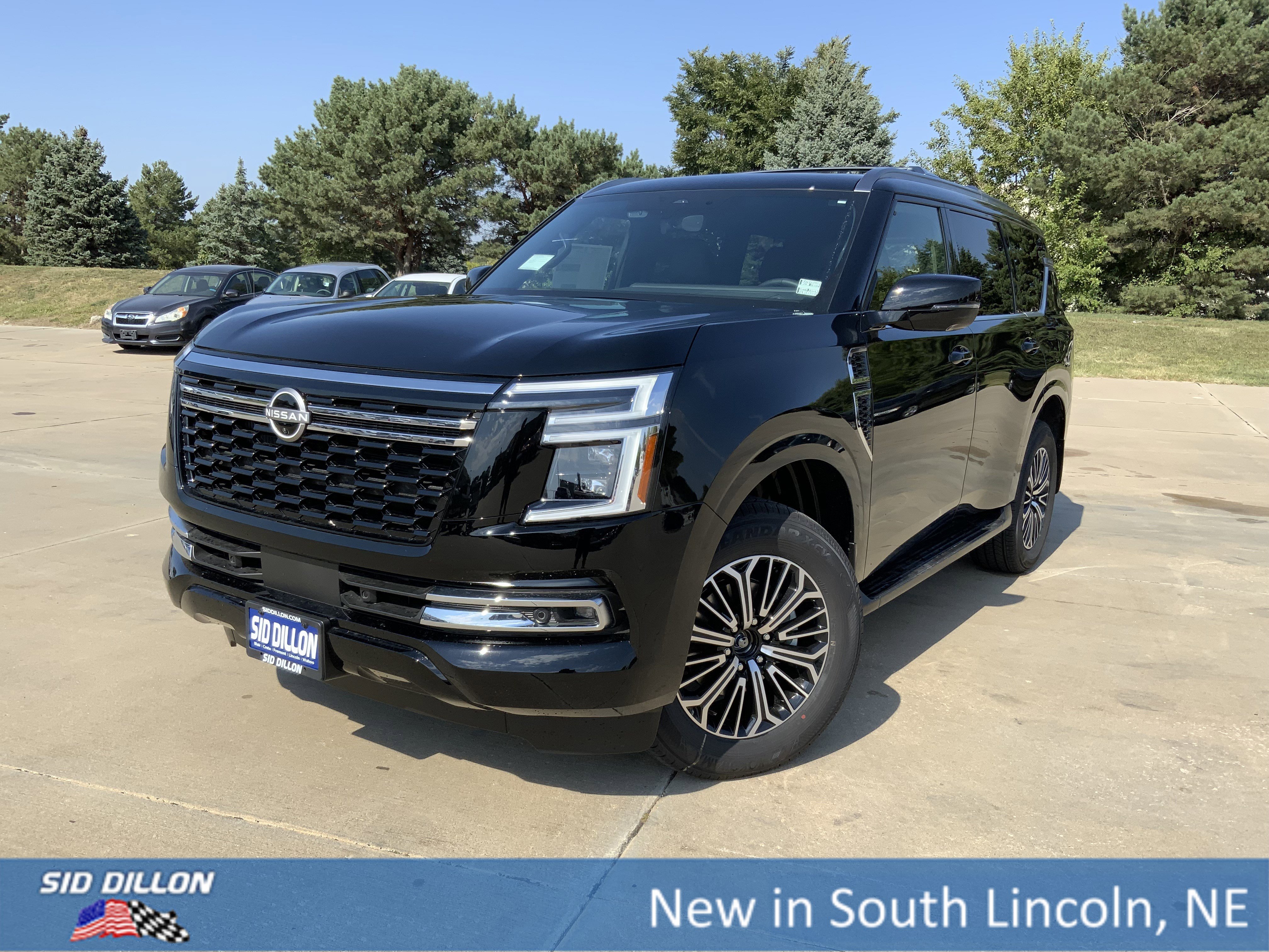 2026 Nissan Armada Platinum's photo