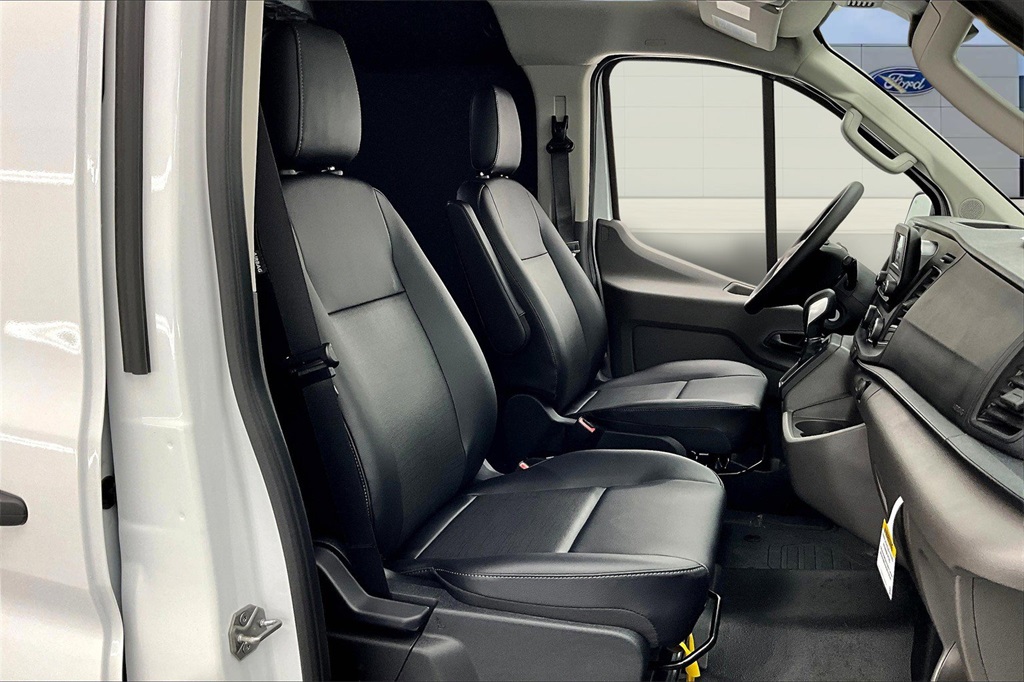 2025 Ford Transit Cargo Van photo 9