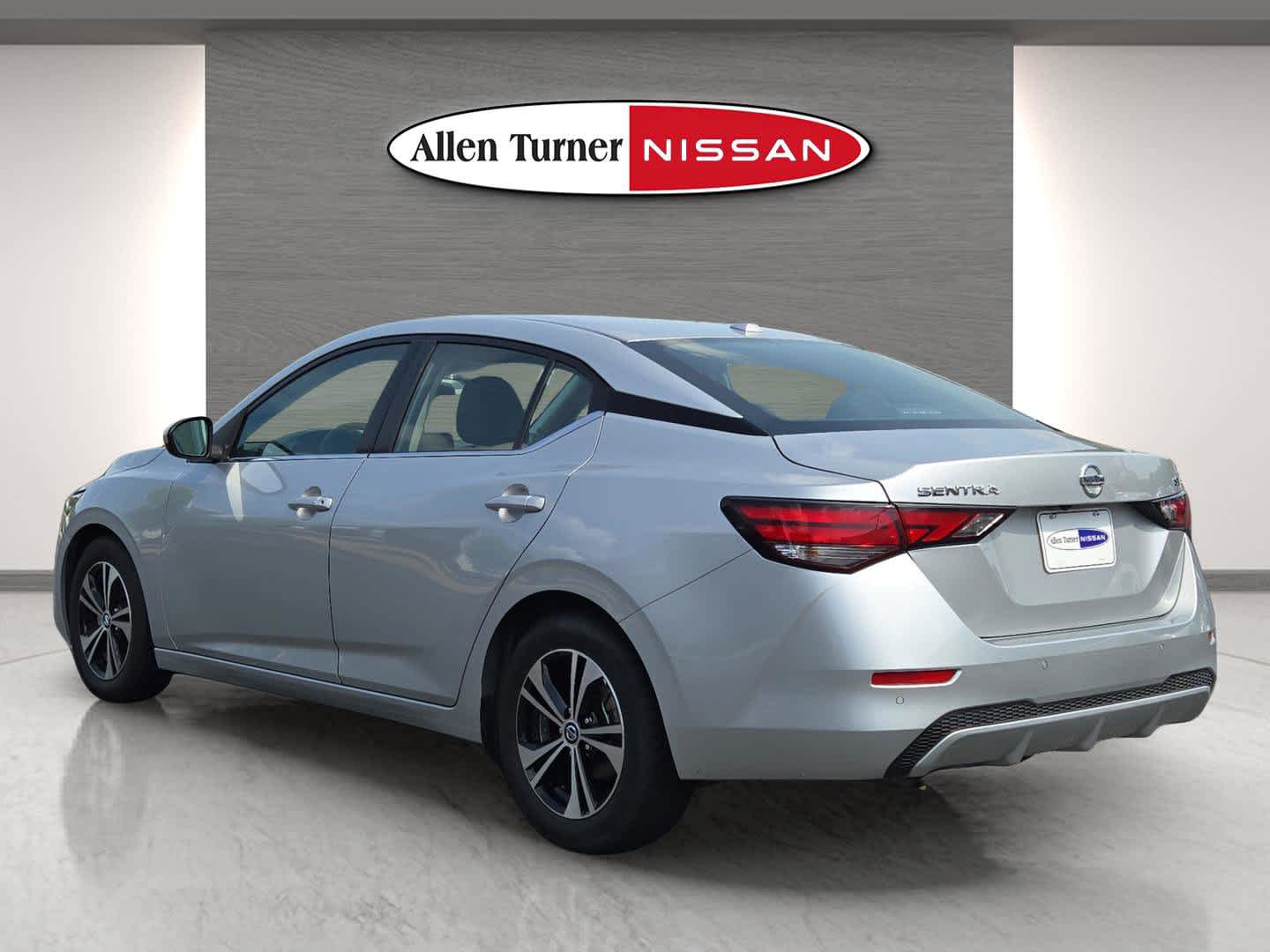 2023 Nissan Sentra SV photo 9