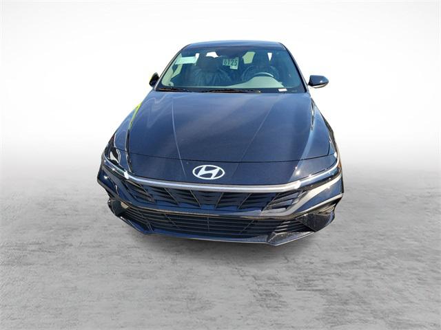 2025 Hyundai Elantra Hybrid Blue photo 2