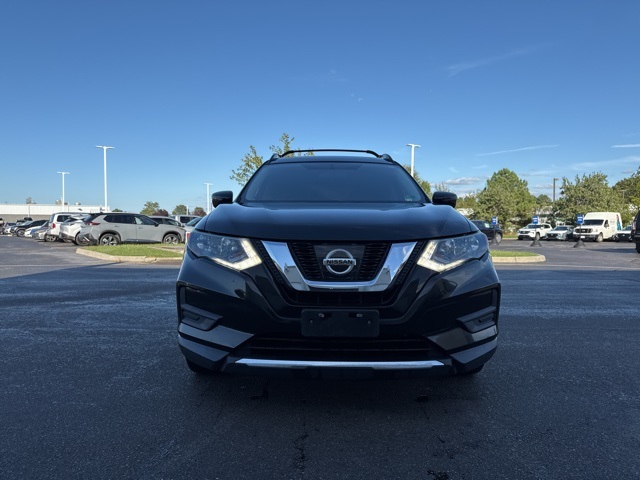 2017 Nissan Rogue SV photo 8
