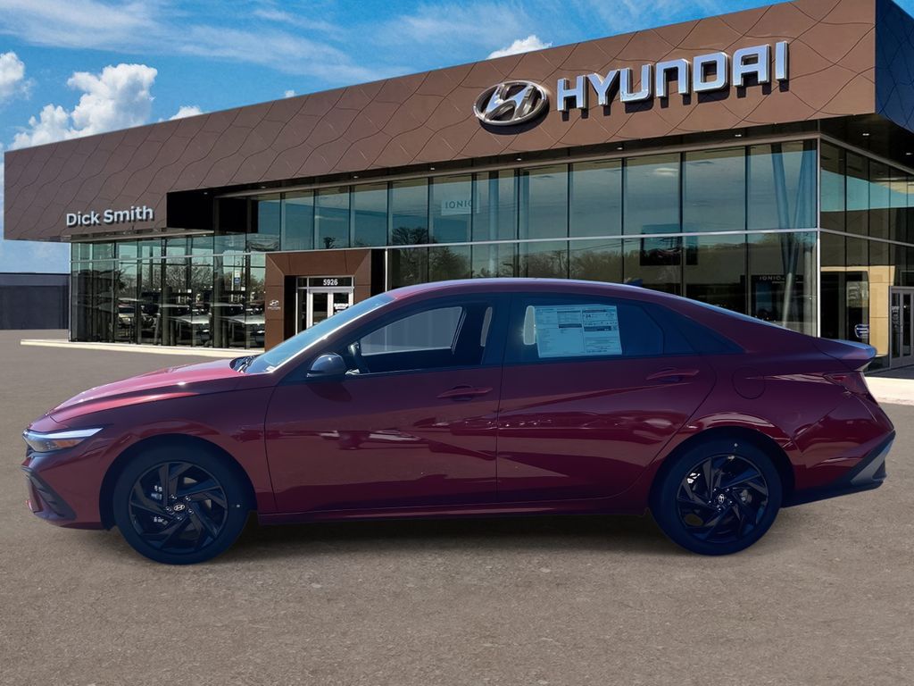 2026 Hyundai Elantra SEL Sport photo 4